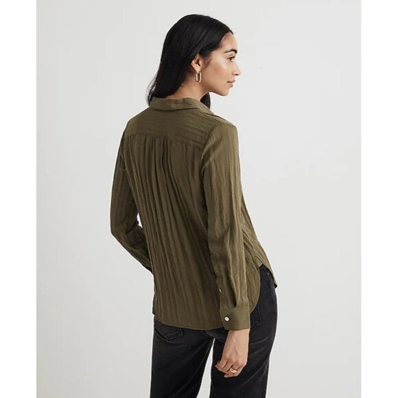Madewell Crinkled Button-Up Shirt in Desert Olive - Picture 4 of 9